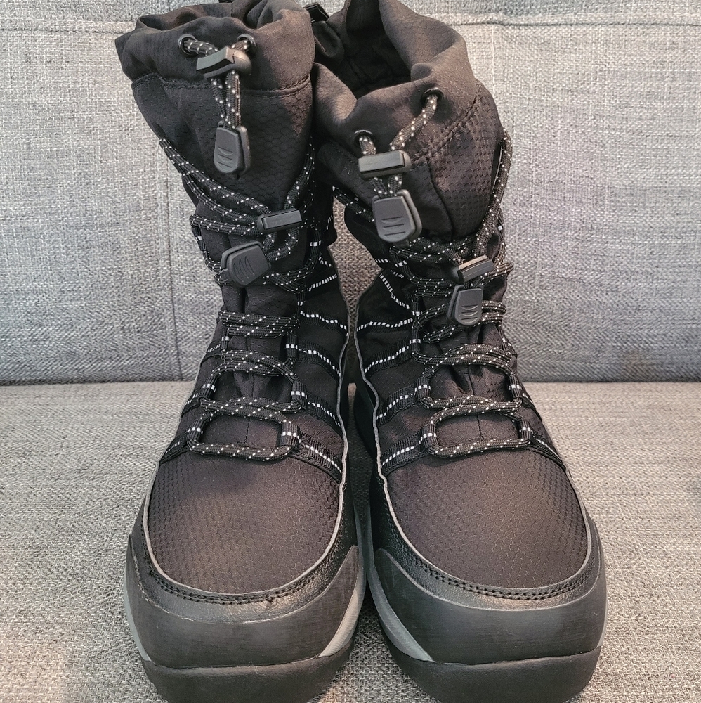LIKE NEW Land's End Women's Packable Black Winter Boots- Size 7.5W 7.5 D